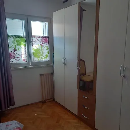 Rebeka Apartmán Jezera